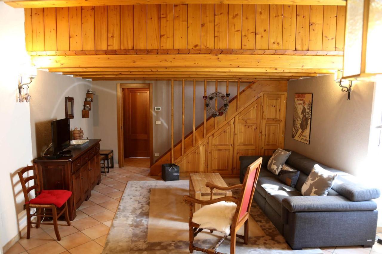 Appartamenti Vista Monte Bianco Courmayeur-Entreves エクステリア 写真